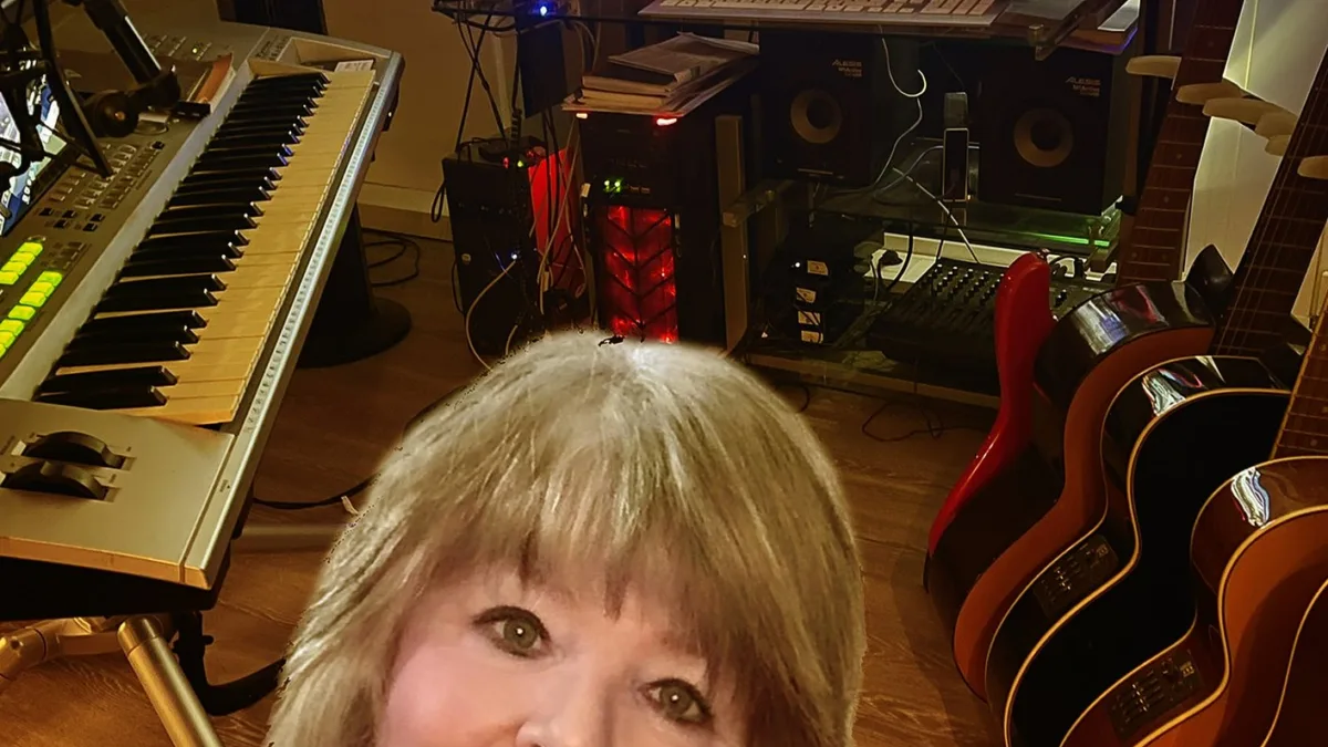 An Interview with Serious-Music in the Lazie Indie Magazine - please read!